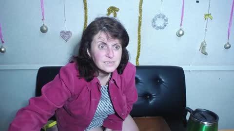 Snapshot of luciami chatting on January 11, 2025, 1:48 am LuciaMi online show from January 11, 2025, 1:48 am