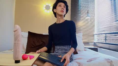 Snapshot of lucian_morel_s chatting on September 22, 2025, 1:02 pm Lucian Morel S online show from September 22, 2025, 1:02 pm