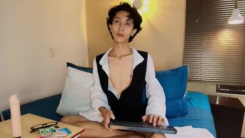 Snapshot of lucian_morel_s chatting on October 15, 2025, 12:27 pm Lucian Morel S online show from October 15, 2025, 12:27 pm