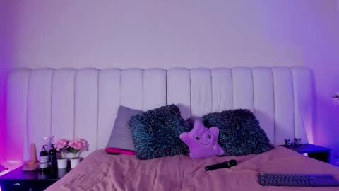 Snapshot of luciana_66 chatting on October 16, 2025, 11:39 pm Lisseth  online show from October 16, 2025, 11:39 pm