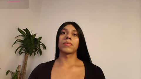 luciana_glow online show from June 17, 2026, 8:10 pm