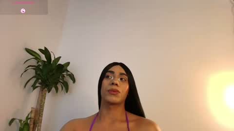 luciana_glow online show from June 18, 2026, 8:13 pm