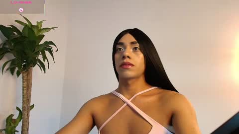 luciana_glow online show from July 26, 2026, 11:00 pm
