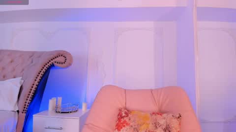 Snapshot of luciana_roa chatting on May 21, 2026, 8:49 pm Luciana online show from May 21, 2026, 8:49 pm