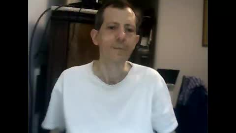 Snapshot of lucianoaxel chatting on January 17, 2026, 1:32 am Luciano online show from January 17, 2026, 1:32 am