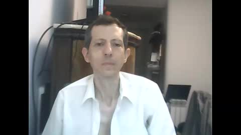 Snapshot of lucianoaxel chatting on February 3, 2026, 12:53 am Luciano online show from February 3, 2026, 12:53 am