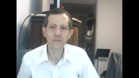 Snapshot of lucianoaxel chatting on February 4, 2026, 2:28 am Luciano online show from February 4, 2026, 2:28 am