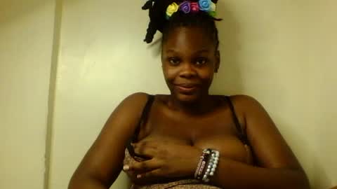 luciaresa online show from August 8, 2026, 4:58 am
