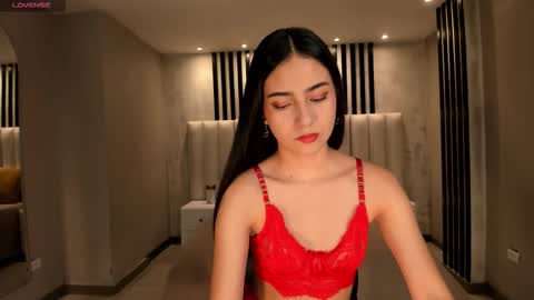 Snapshot of luciemartin_ chatting on March 2, 2026, 7:10 pm Lucie Martin online show from March 2, 2026, 7:10 pm