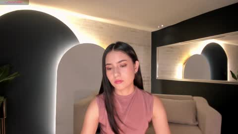 Snapshot of luciemartin_ chatting on April 5, 2026, 5:32 pm Lucie Martin online show from April 5, 2026, 5:32 pm