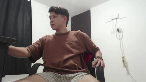 Fernando online show from April 26, 2026, 8:28 pm