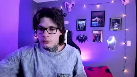 dominic online show from March 19, 2026, 7:01 am