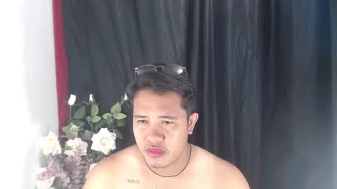 Luciferhotcum online show from February 24, 2025, 6:47 pm