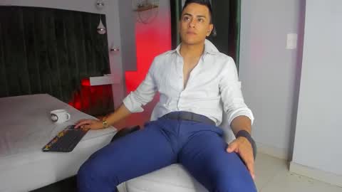 Leo online show from November 5, 2025, 11:43 am