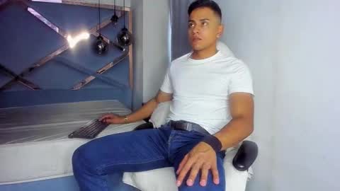 Snapshot of lucii_fer_ chatting on March 4, 2026, 11:38 am Leo online show from March 4, 2026, 11:38 am