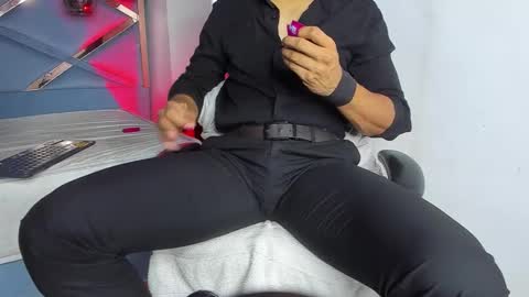 Snapshot of lucii_fer_ chatting on March 11, 2026, 12:22 pm Leo online show from March 11, 2026, 12:22 pm