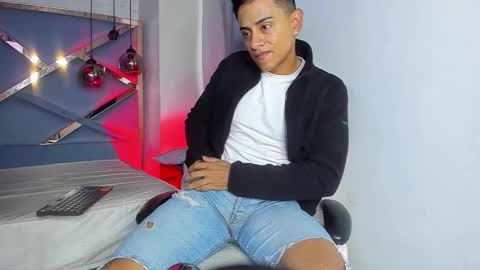 Snapshot of lucii_fer_ chatting on March 12, 2026, 11:38 am Leo online show from March 12, 2026, 11:38 am