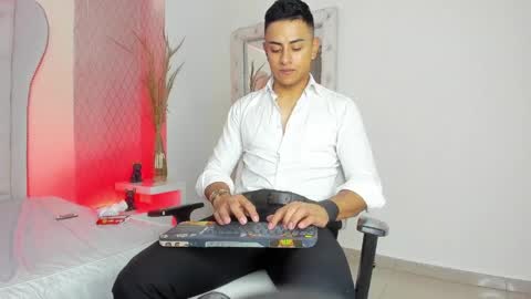 Snapshot of lucii_fer_ chatting on April 10, 2026, 12:10 pm Leo online show from April 10, 2026, 12:10 pm