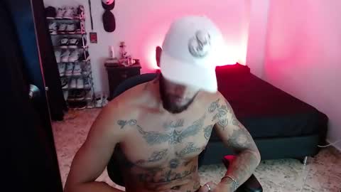 luciifer_hills online show from December 22, 2024, 5:42 pm