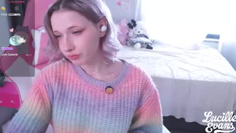 Lucy UwU online show from February 5, 2026, 10:09 am