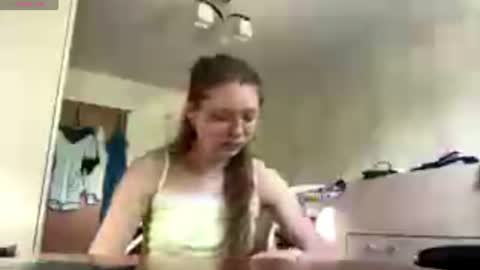 Snapshot of lucindascercy chatting on July 10, 2026, 7:12 am Maya online show from July 10, 2026, 7:12 am