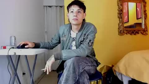 luckk_ online show from July 5, 2026, 5:14 am