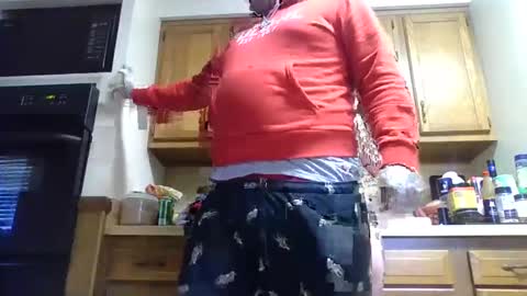 prettybaby1012 online show from December 12, 2024, 5:48 pm