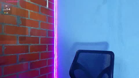 lucky_blessed online show from September 17, 2025, 9:55 am