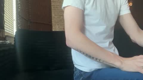 Snapshot of lucky_bme chatting on March 17, 2026, 3:48 pm lucky_bme online show from March 17, 2026, 3:48 pm