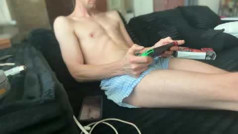 lucky_bme online show from June 24, 2026, 1:43 pm