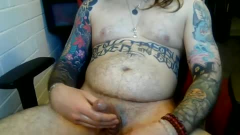 lucky_eh92 online show from June 19, 2026, 9:51 pm