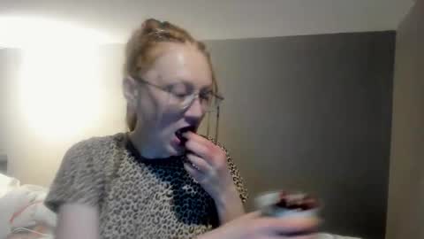 lucky_licky20 online show from March 13, 2026, 3:35 am
