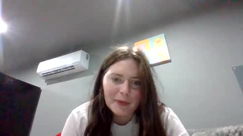 luckygirl96 online show from September 20, 2025, 6:20 pm