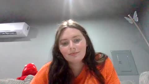 luckygirl96 online show from September 25, 2025, 12:14 am