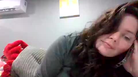 luckygirl96 online show from October 14, 2025, 12:00 am