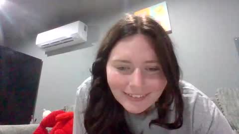 luckygirl96 online show from October 16, 2025, 12:33 am