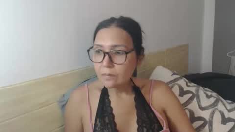 angelisa online show from October 5, 2025, 9:18 am