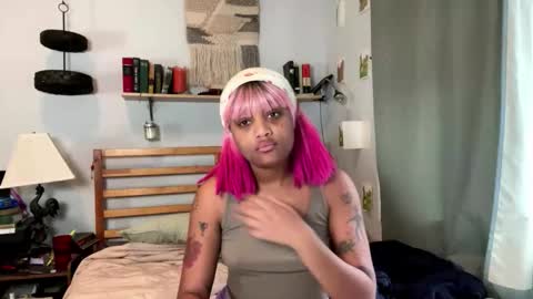 luckylaci777 online show from November 10, 2025, 5:45 pm