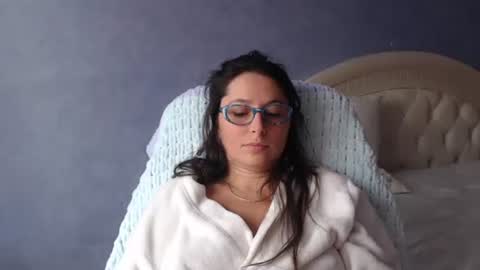 luckylinda23 online show from September 25, 2025, 8:29 am