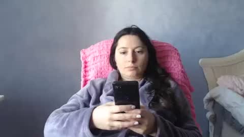 luckylinda23 online show from April 15, 2026, 10:22 am