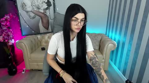 Monika online show from December 16, 2024, 5:43 pm
