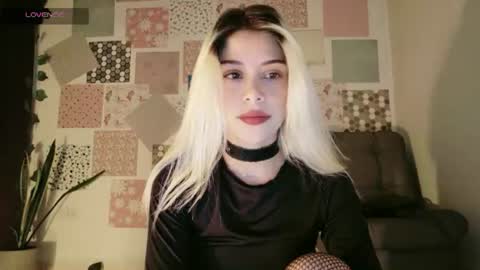 luckysapphire777 online show from July 3, 2026, 12:22 pm