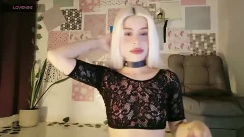 luckysapphire777 online show from July 24, 2026, 11:19 am