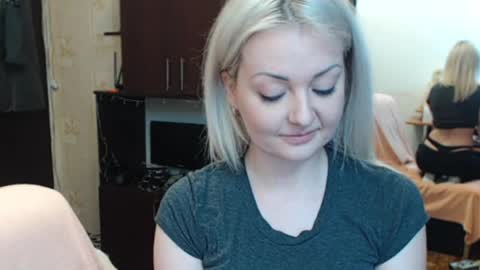 LuckyShot online show from April 21, 2026, 12:33 pm