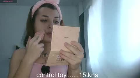 Lucrecia... new accout...OFS LU 21 online show from February 10, 2025, 3:53 pm