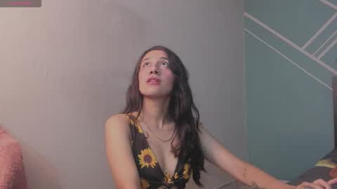 Lucy Herrera online show from November 20, 2025, 1:17 am