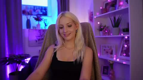 Snapshot of lucy_cutie_ chatting on July 18, 2026, 6:12 pm Cutie Lucy online show from July 18, 2026, 6:12 pm