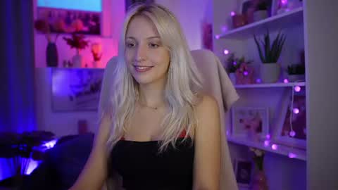 Snapshot of lucy_cutie_ chatting on July 31, 2026, 6:18 pm Cutie Lucy online show from July 31, 2026, 6:18 pm