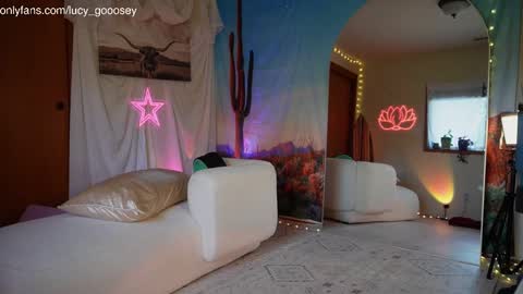 Snapshot of lucy_gooosey chatting on September 9, 2025, 11:48 pm Lucy. online show from September 9, 2025, 11:48 pm