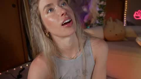 Lucy. online show from April 6, 2026, 4:46 am